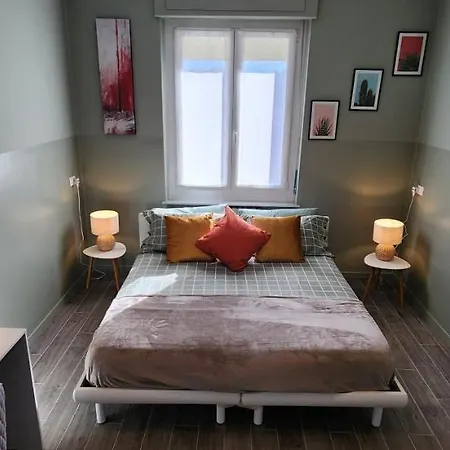 Апартаменты Sunshine House Алессандрия